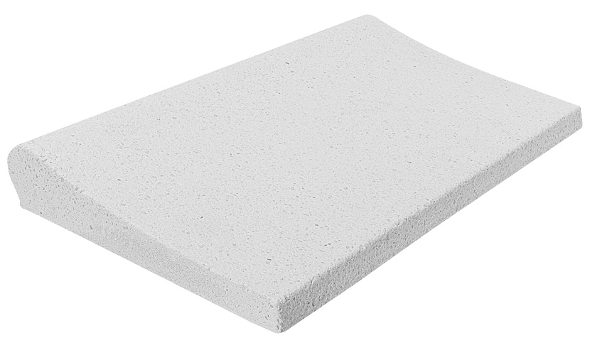 Bordo bianco perimetrale per piscina in agglomerato cemento graniglia. Sezione ad DRITTA