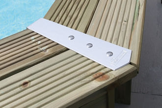 Caratteristiche della piscina in legno fuori terra da giardino Ocean 430 Liner sabbia: protezioni angolari del bordo in PVC